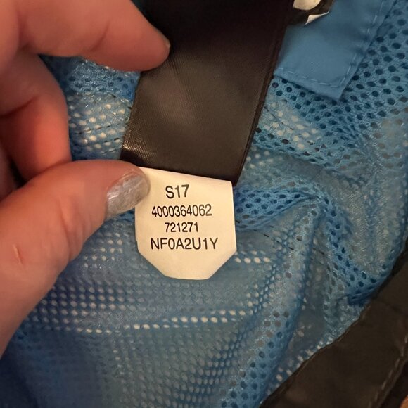 Boys The North Face Dryvent Rain Jacket sz M 10/12 - Picture 3 of 8